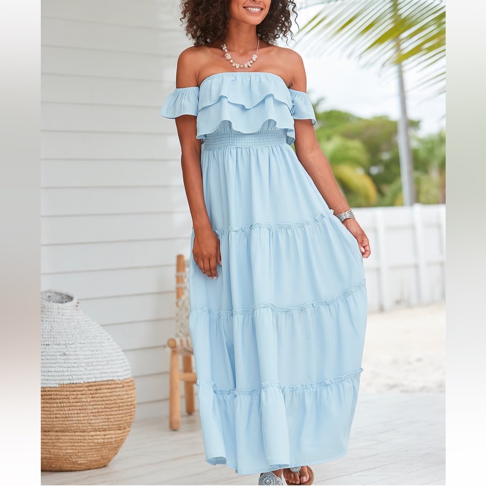 New fabulous‎ dress 
LASCANA
Tiered Carmen Maxi Dress